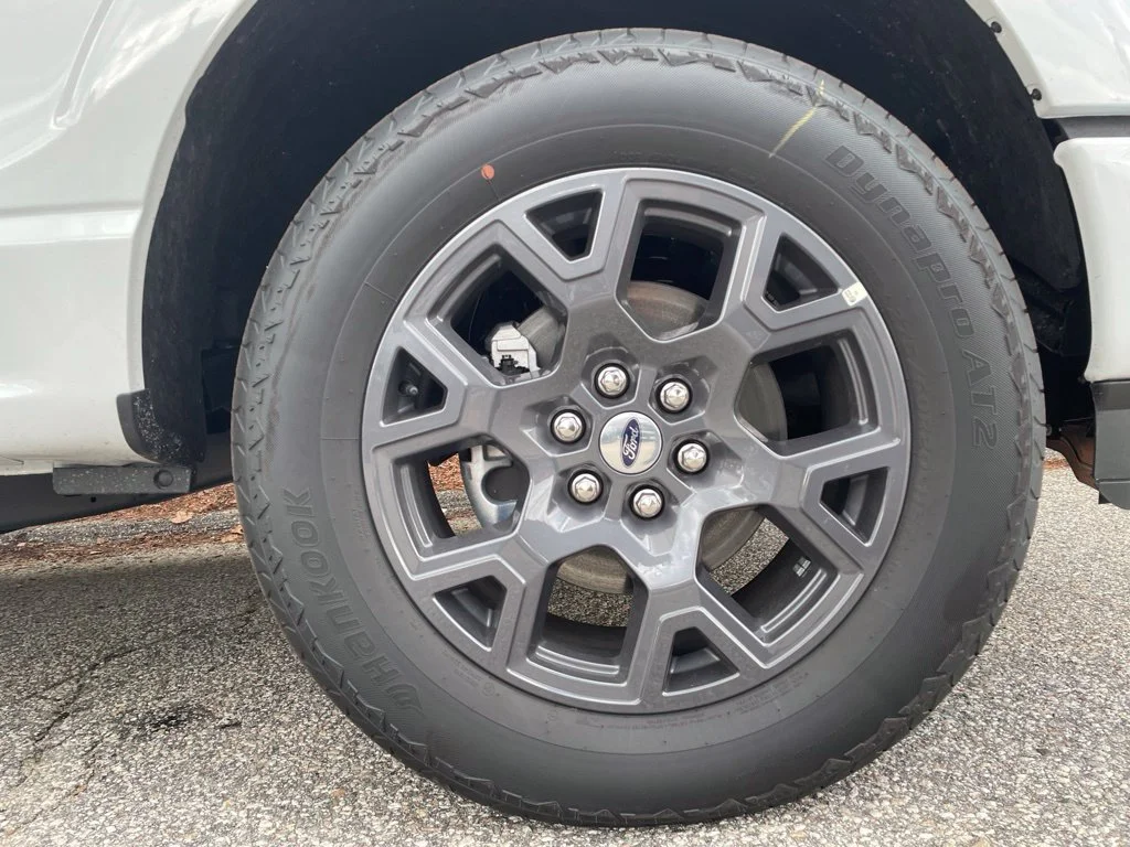 New 2026 OXFORD WHITE Ford STX image 5