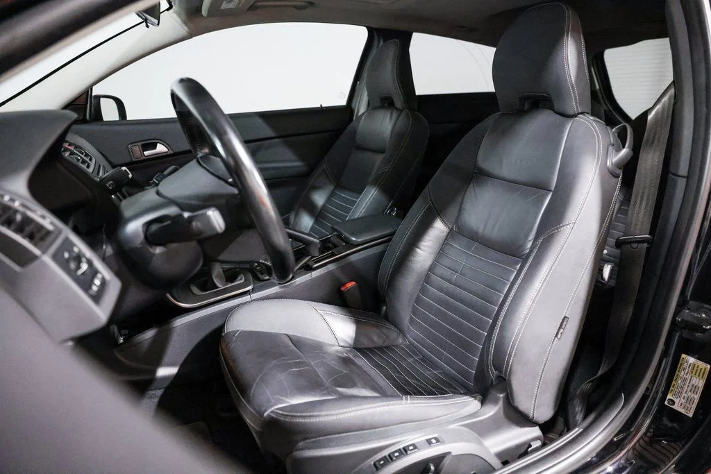 Used 2011 Black Volvo T5 R-Design image 30