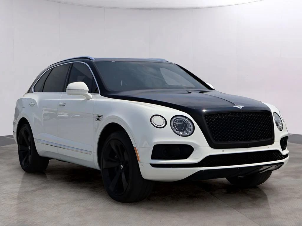 Used 2018 Glacier White Bentley W12 image 3