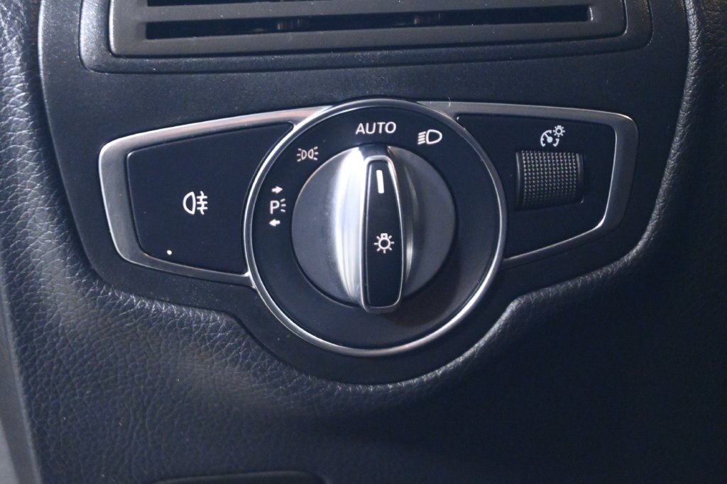 Certified Used 2021 Black Mercedes-Benz GLC 300 image 27