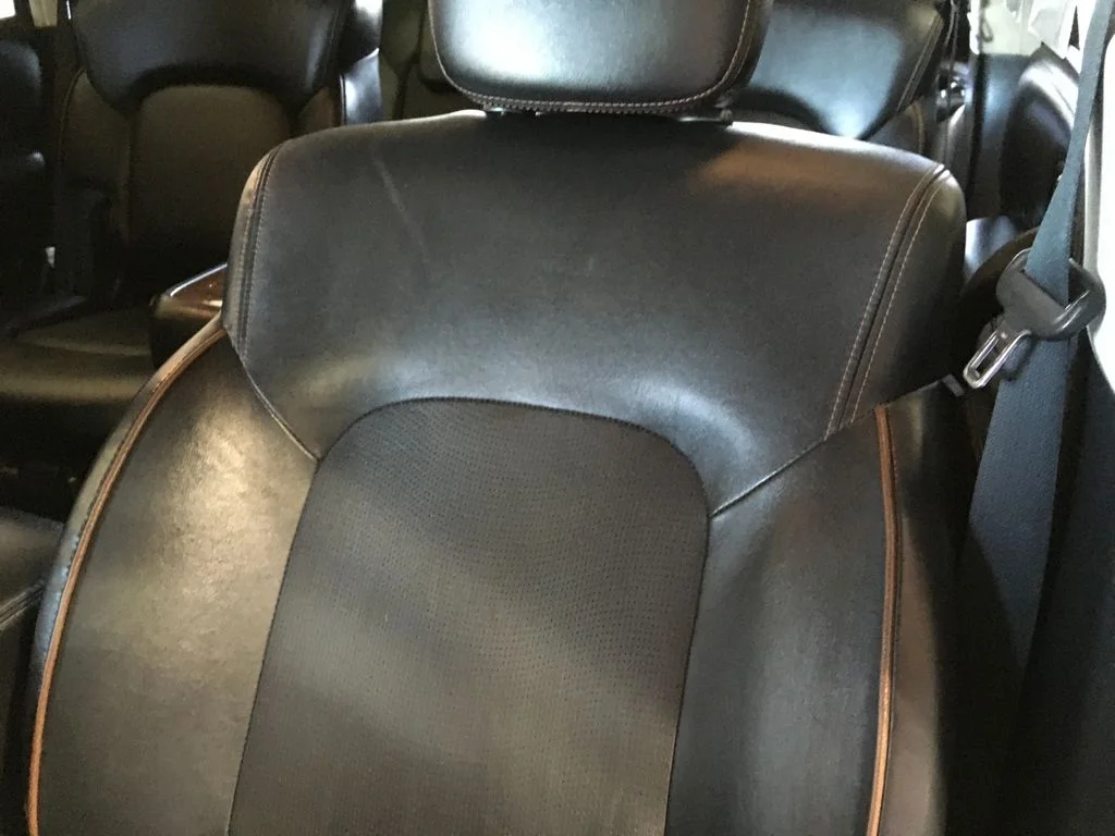 Used 2020 Silver Nissan SL image 25