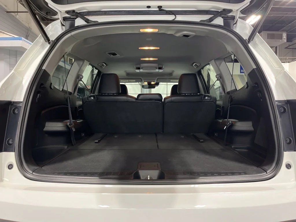Certified Used 2020 Platinum White Pearl Honda Touring image 38