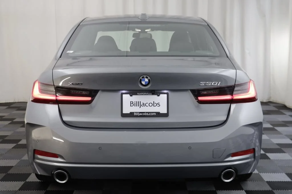 New 2026 SKYSCRAPER GREY BMW 330i NA xDrive image 16
