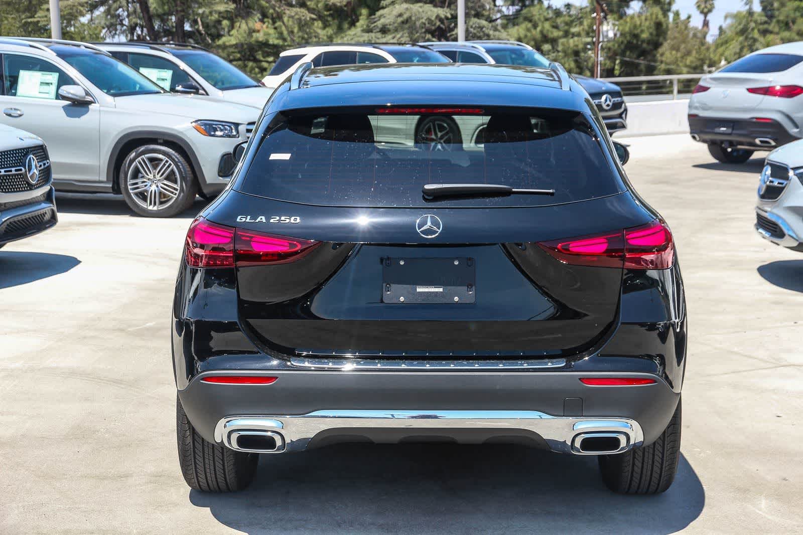 New 2026 Night Black Mercedes-Benz GLA 250 image 5