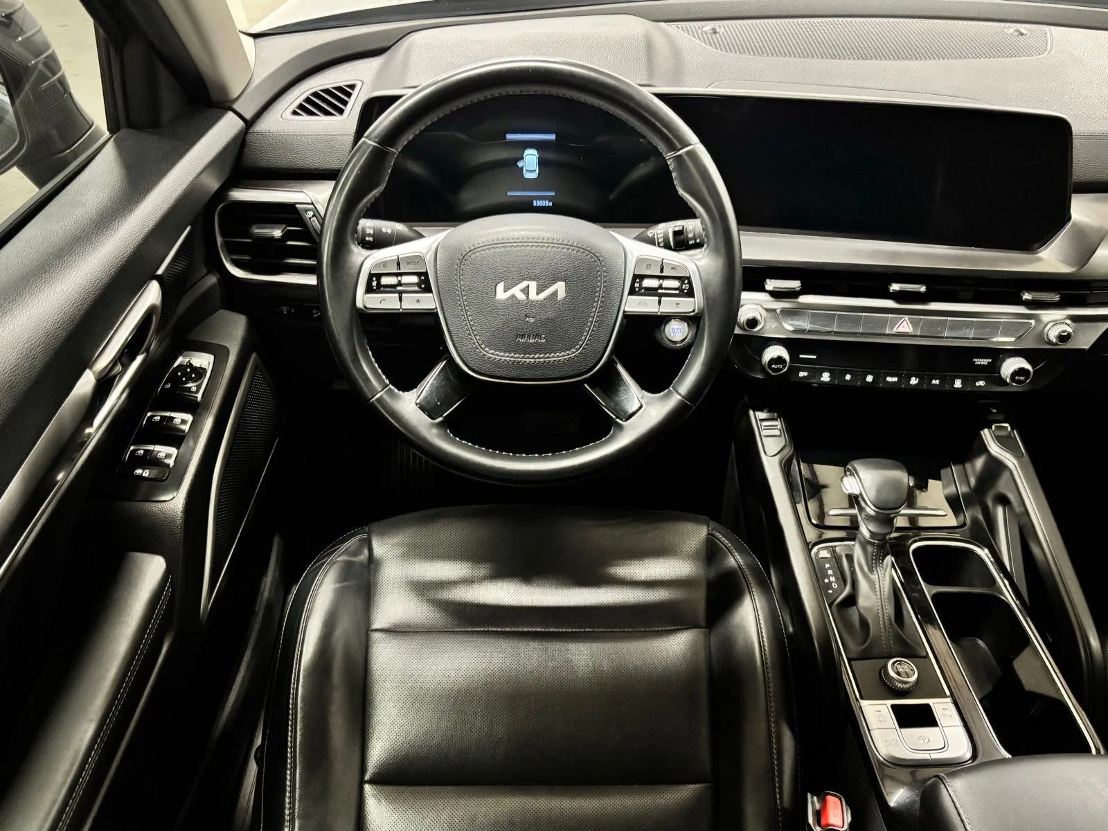 Used 2024 Gray Kia S image 11
