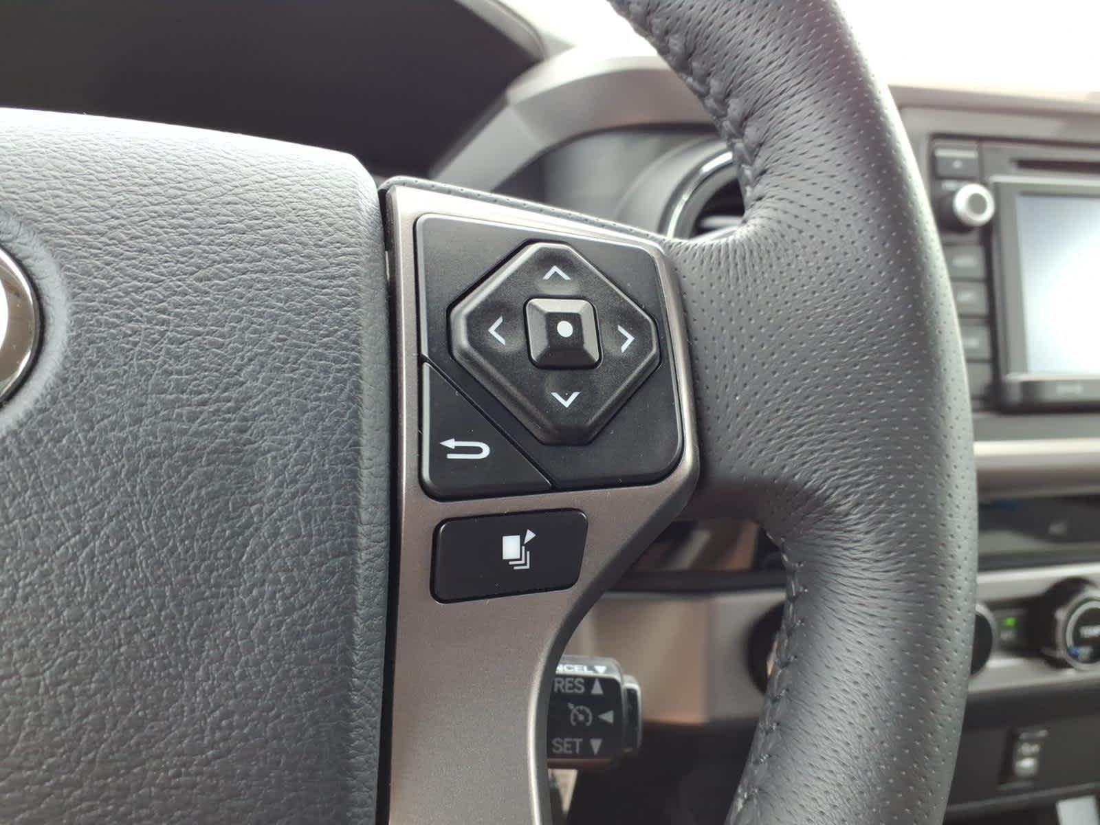 Used 2017 Blazing Blue Pearl Toyota SR5 image 21