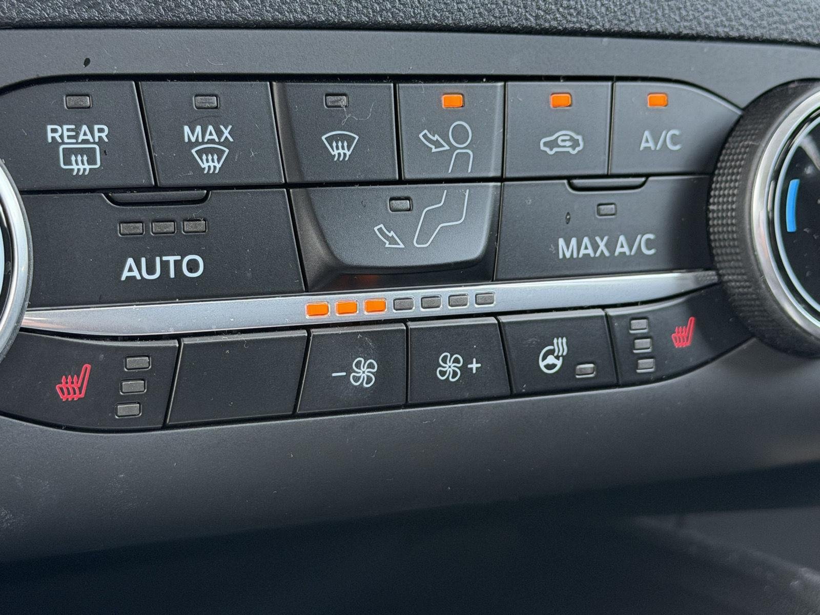 Used 2024 Vapor Blue Ford Active image 10