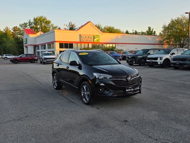 Used 2023 Black Buick Essence image 30