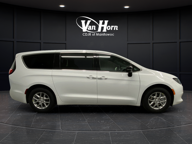 2026 Chrysler Voyager