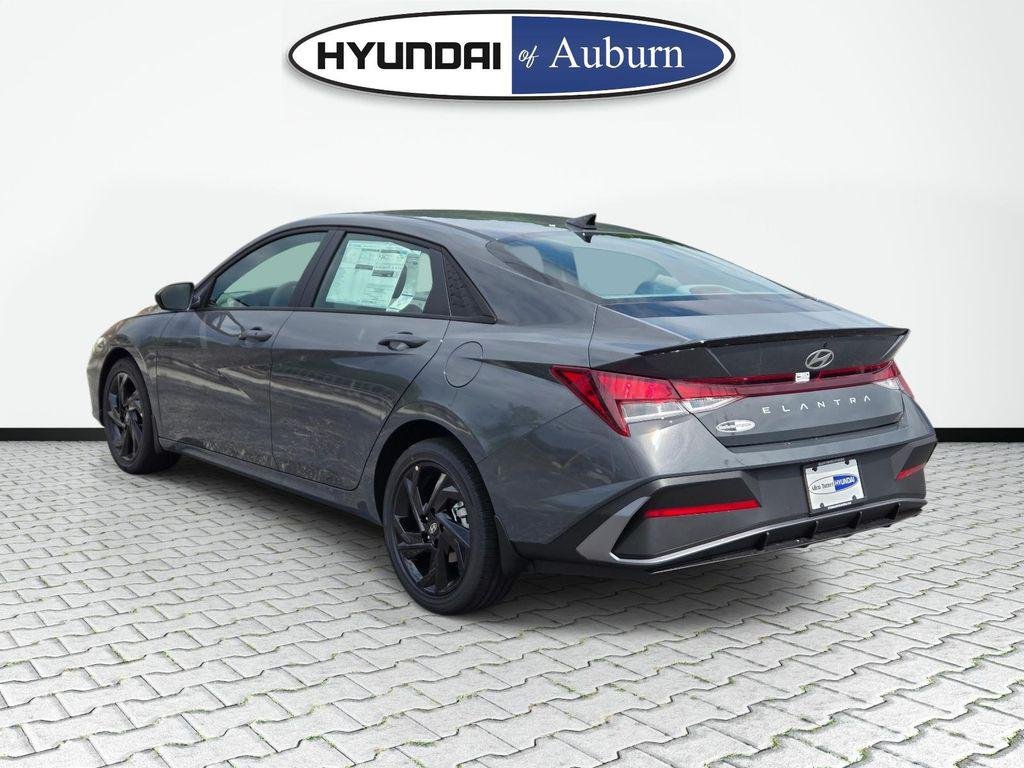 New 2026 Gray Hyundai SEL Sport image 8