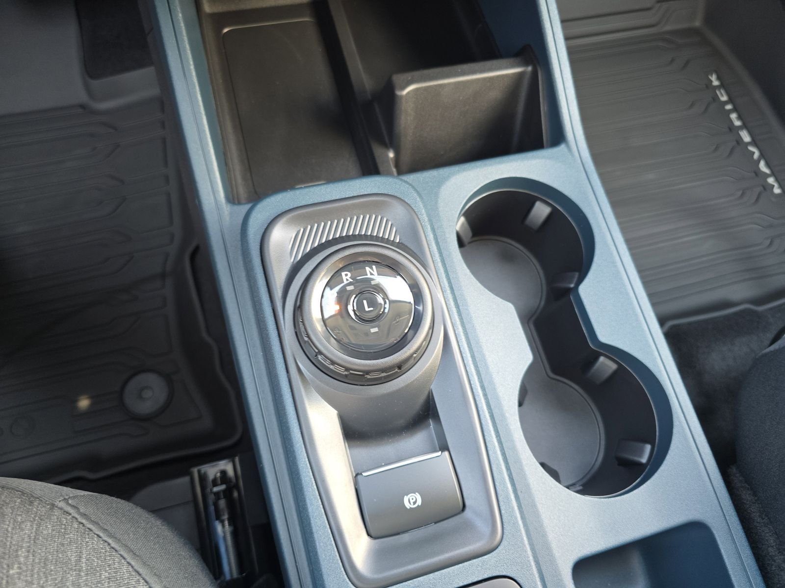 New 2025 Azure Gray Metallic Tri-Coat Ford XLT image 20