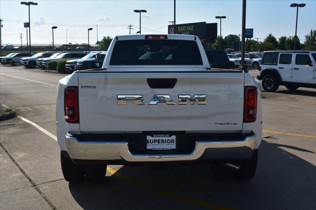 New 2026 Bright White Clear-Coat Exterior Paint RAM TRADESMAN image 6