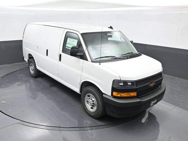 2025 Chevrolet Express Cargo Work Van - Photo 1