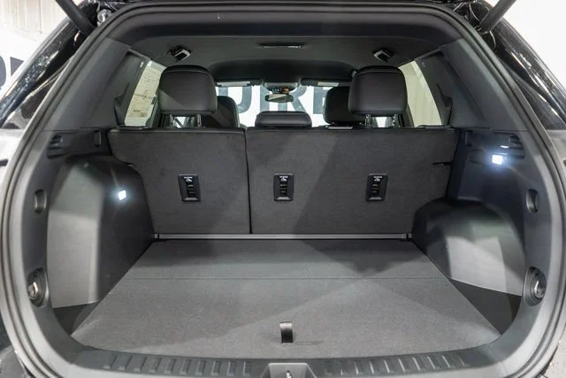 2027 Chevrolet Equinox LT - Photo 9