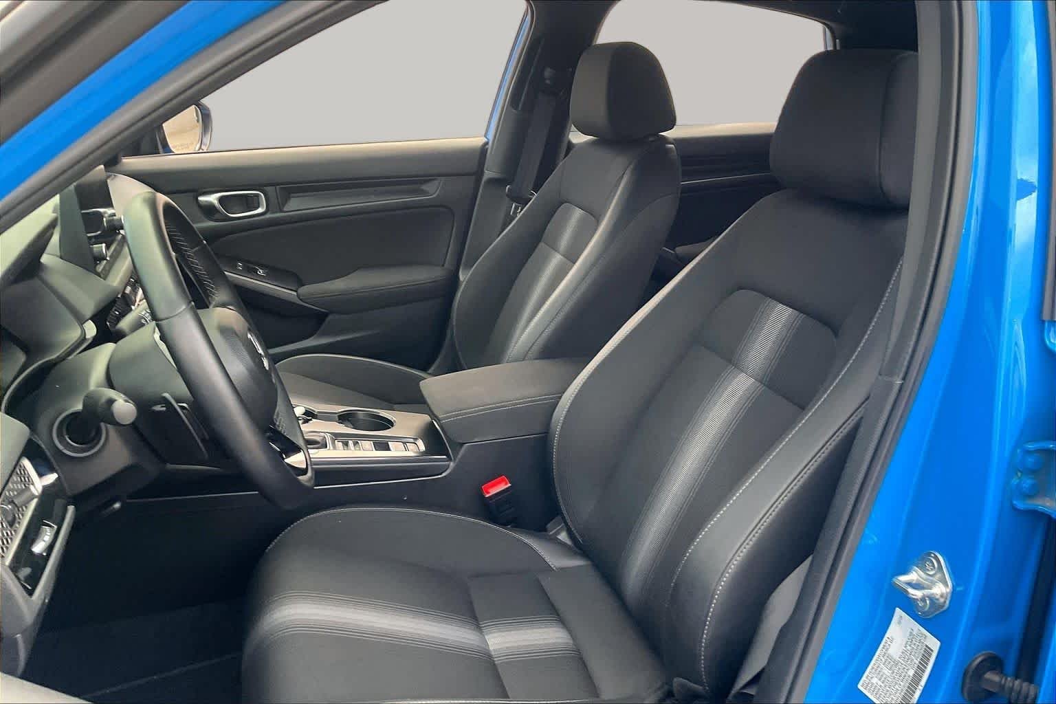 Used 2025 Boost Blue Pearl Honda Sport image 8