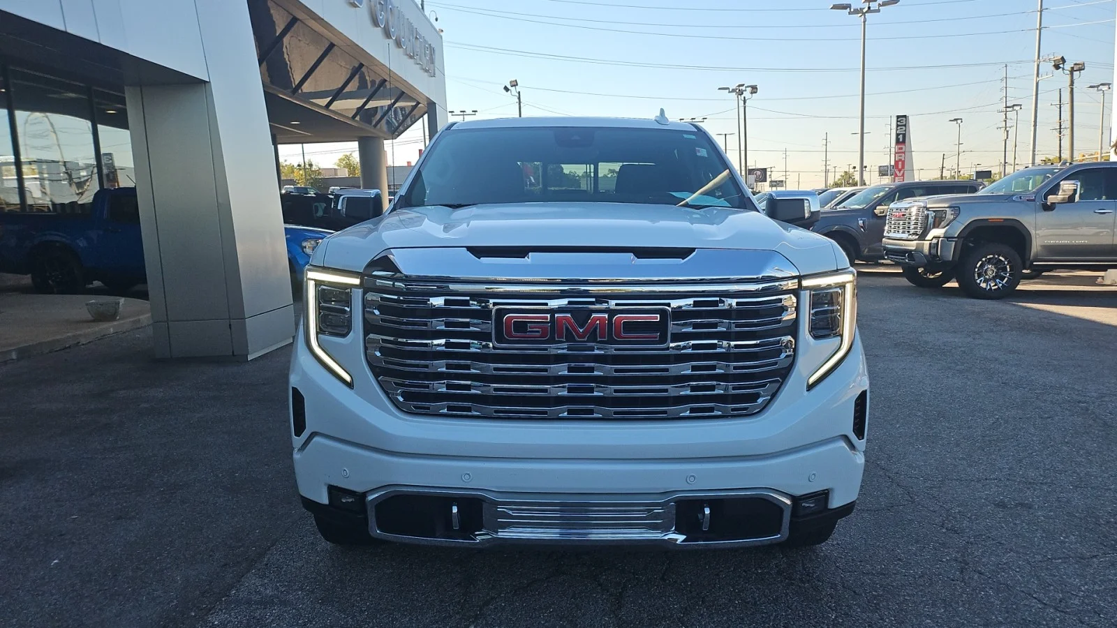 Used 2023 Summit White GMC Denali image 7
