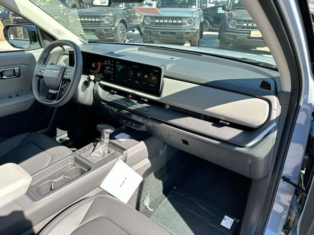 New 2027 Pale Gray Kia EX image 30