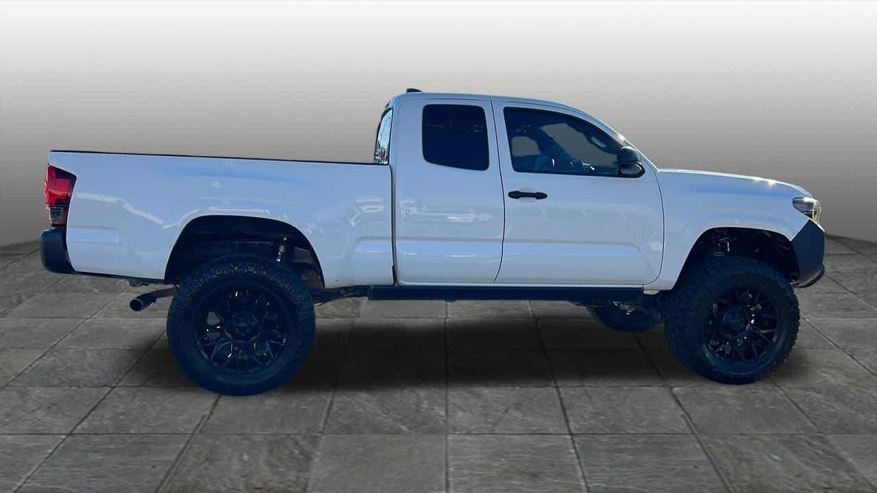 Used 2022 White Toyota SR image 4
