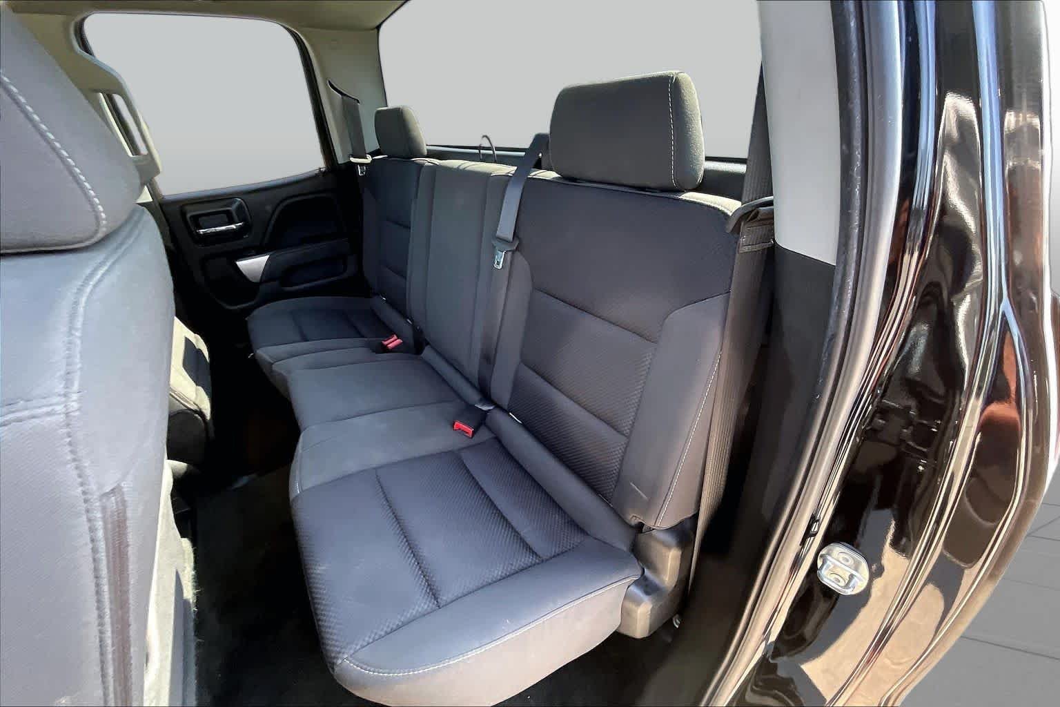 Used 2018 Black Chevrolet LT image 20
