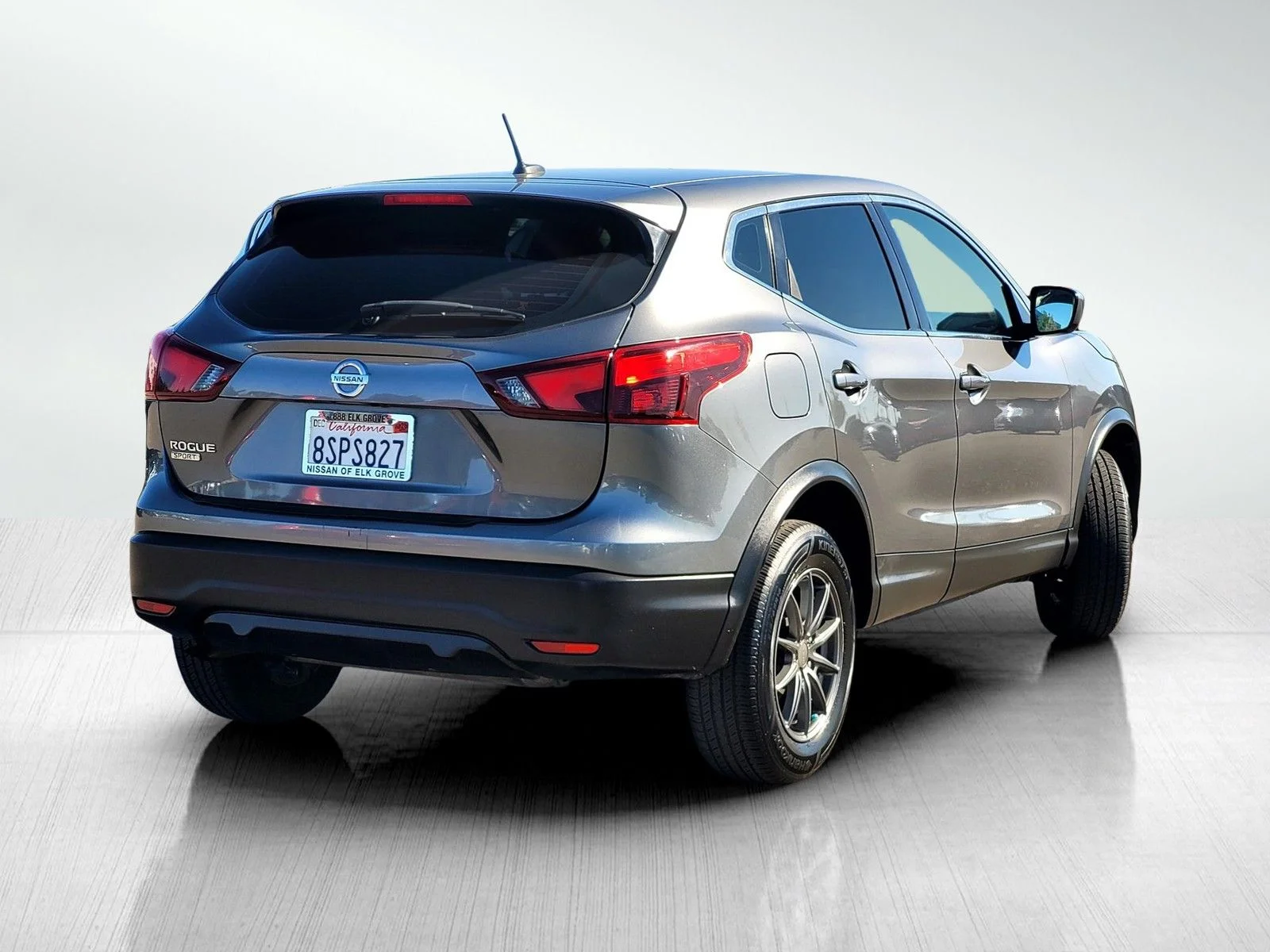 Used 2019 Gun Metallic Nissan S image 4