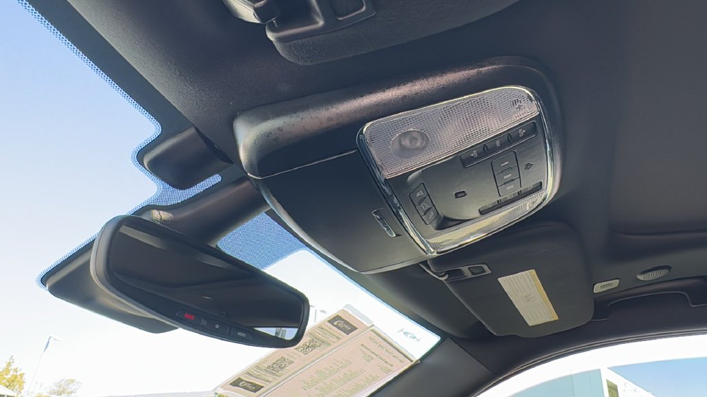 Used 2021 Silver Jeep Overland image 29