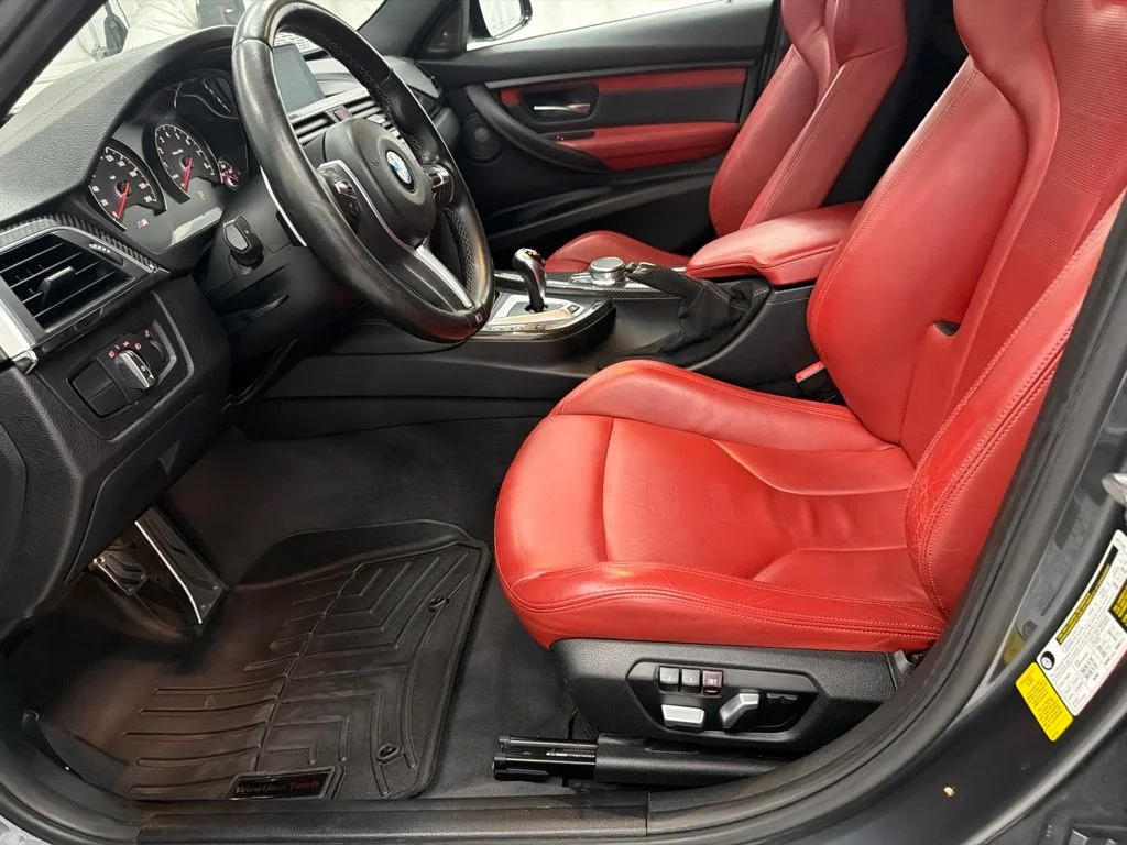 Used 2018 Gray BMW Base image 13