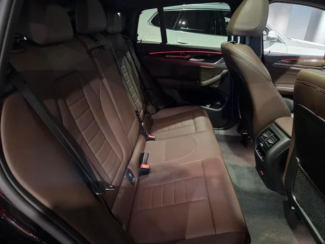 Used 2023 Black Sapphire Metallic BMW M40i image 29