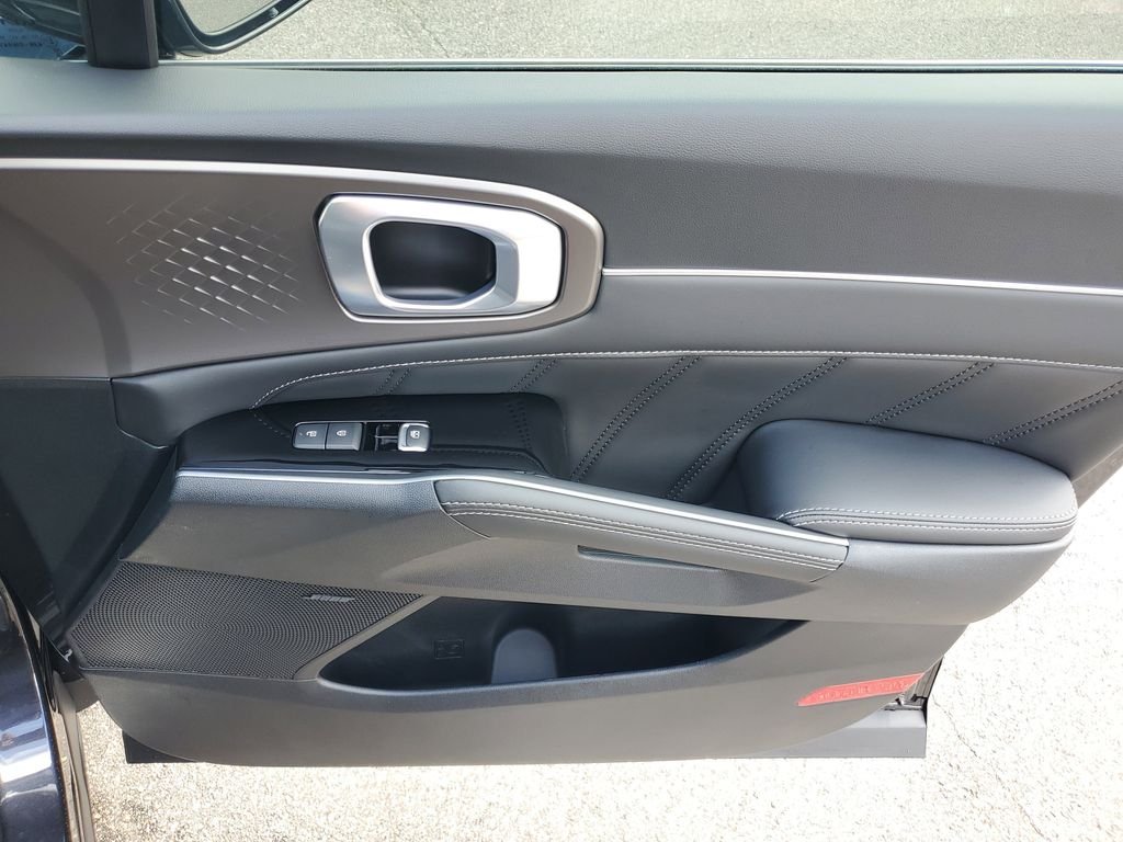 2026 Kia Sorento SX - Photo 14