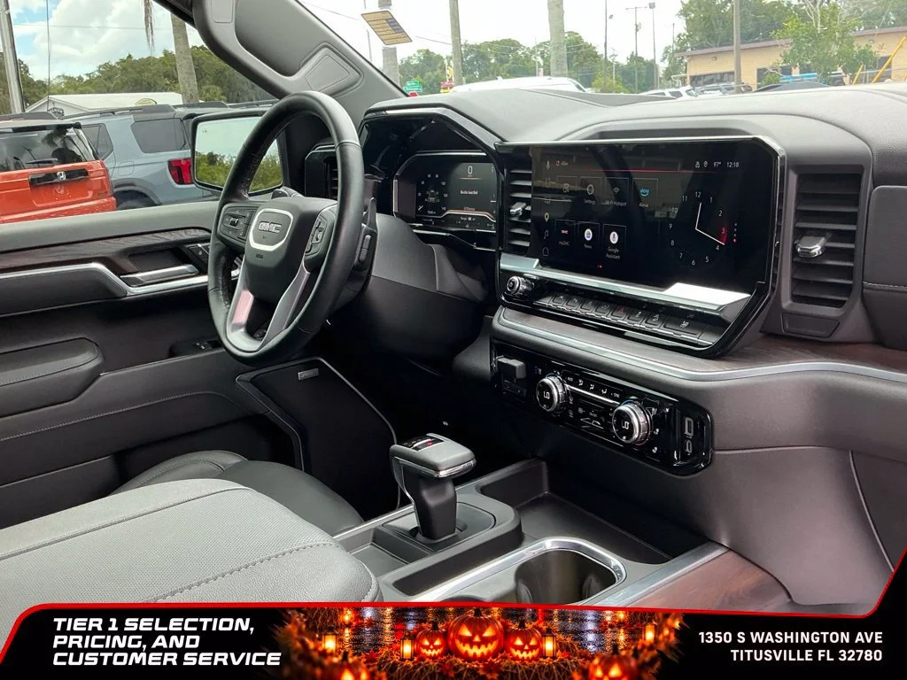 Certified Used 2025 Titanium Rush Metallic GMC SLT image 19
