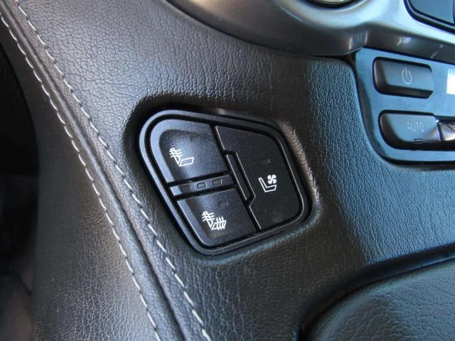 Used 2019 Pearl Chevrolet Premier image 24