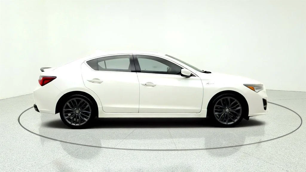 Used 2020 Platinum White Pearl Acura Sedan w/Premium/A-Spec Pkg image 4