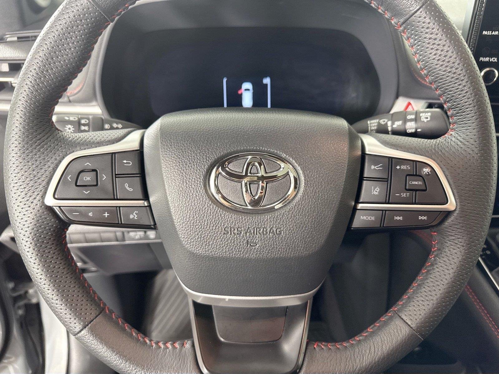 Certified Used 2025 Cement Toyota XSE 7-Passenger image 17