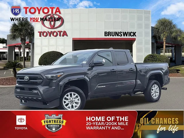2025 Toyota Tacoma 4WD SR5