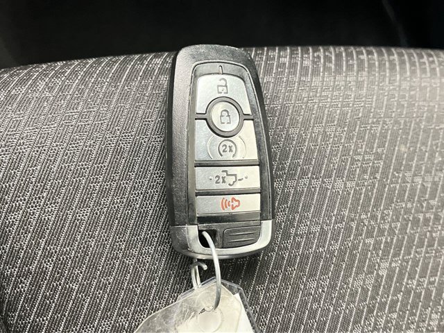Used 2024 Oxford White Ford XLT image 37