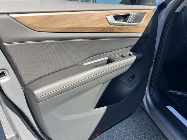 2026 Volkswagen Atlas SE w/Tech - Photo 6