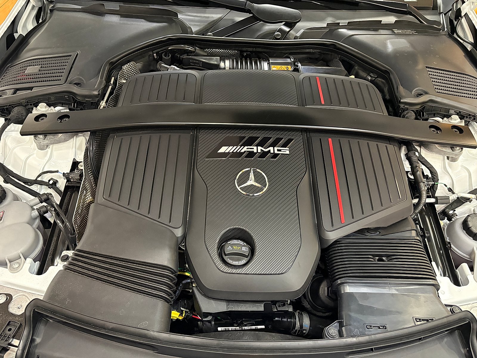 New 2027 MANUFAKTUR Moonlight White Metallic Mercedes-Benz AMG® CLE 53 image 6