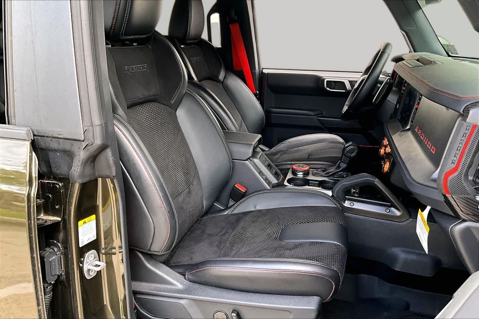 Used 2025 Shelter Green Metallic Ford Raptor image 8