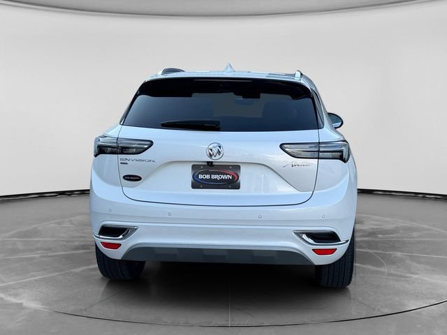 Used 2023 WHITE FROST TRICOAT Buick Avenir image 4