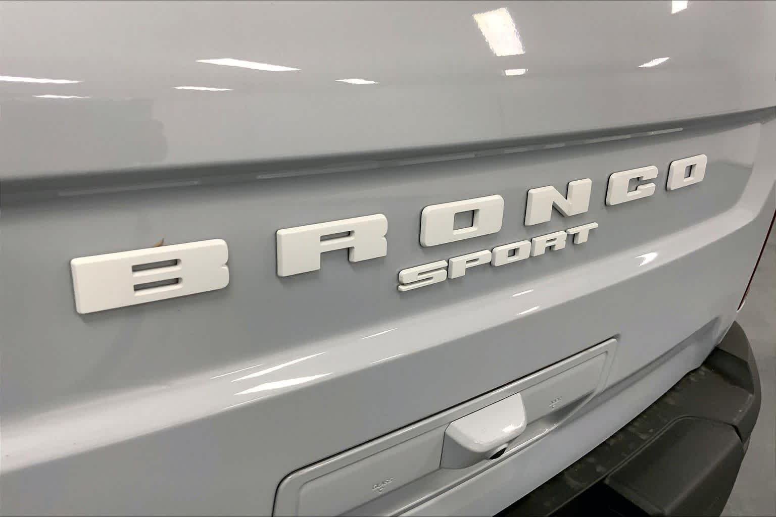 New 2026 Space White Metallic Ford Outer Banks® image 11