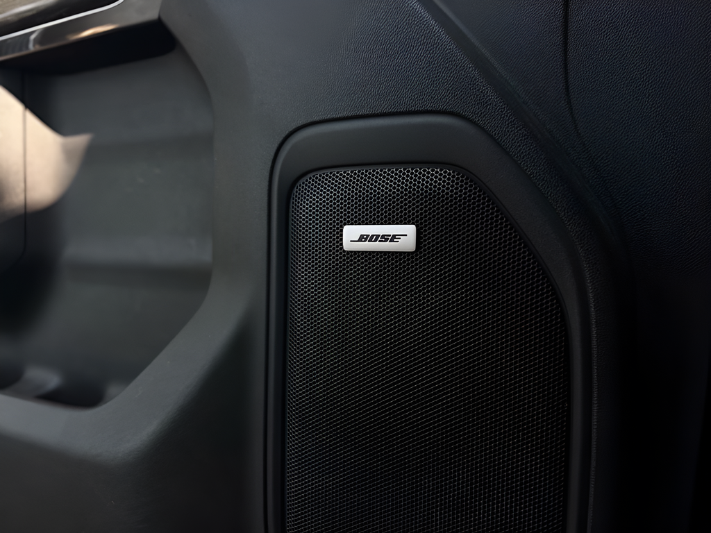 Used 2020 Black GMC AT4 image 19
