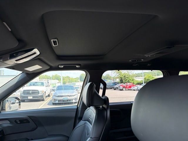 New 2027 Terrain Brown Kia X-Line EX image 14
