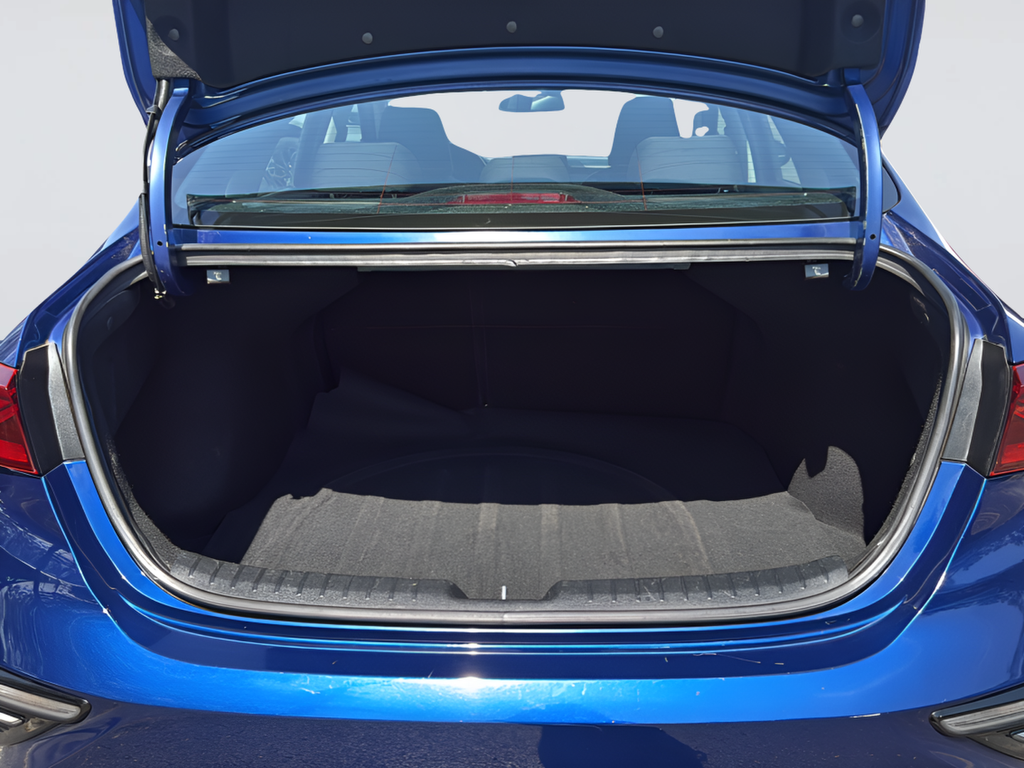 Used 2019 Blue Kia S image 32