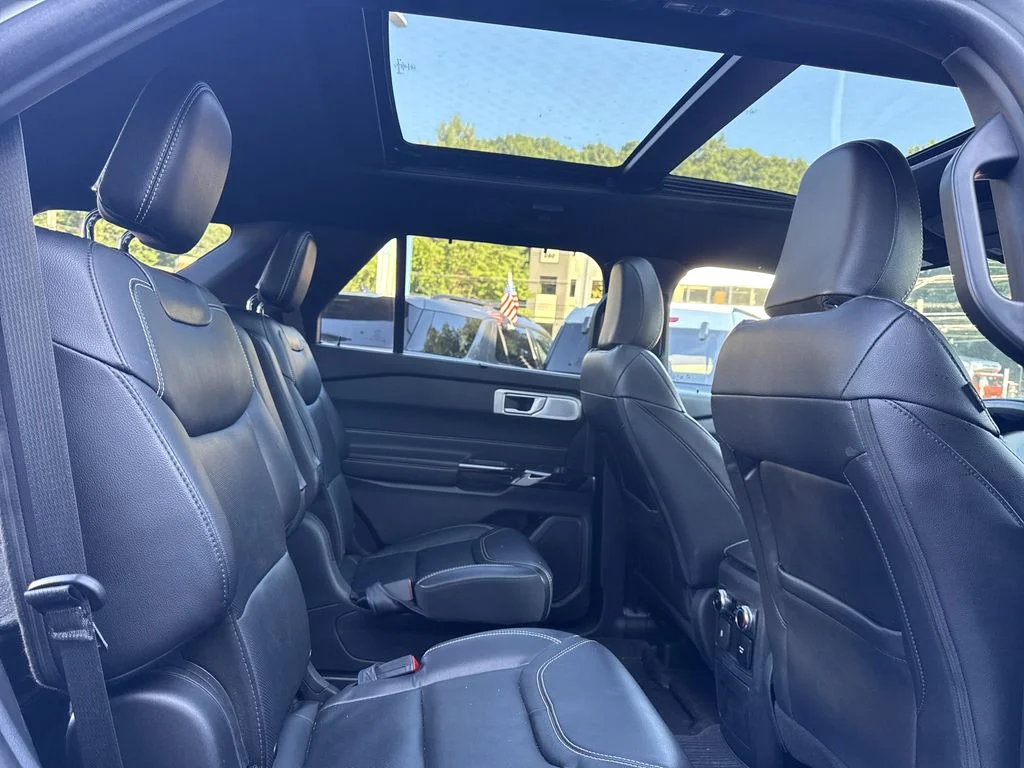 Used 2023 Silver Ford ST image 29