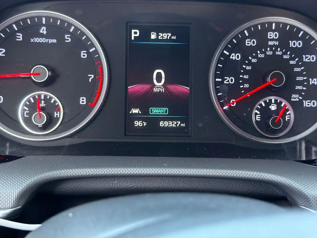 Used 2022 Ebony Black Kia LXS image 3