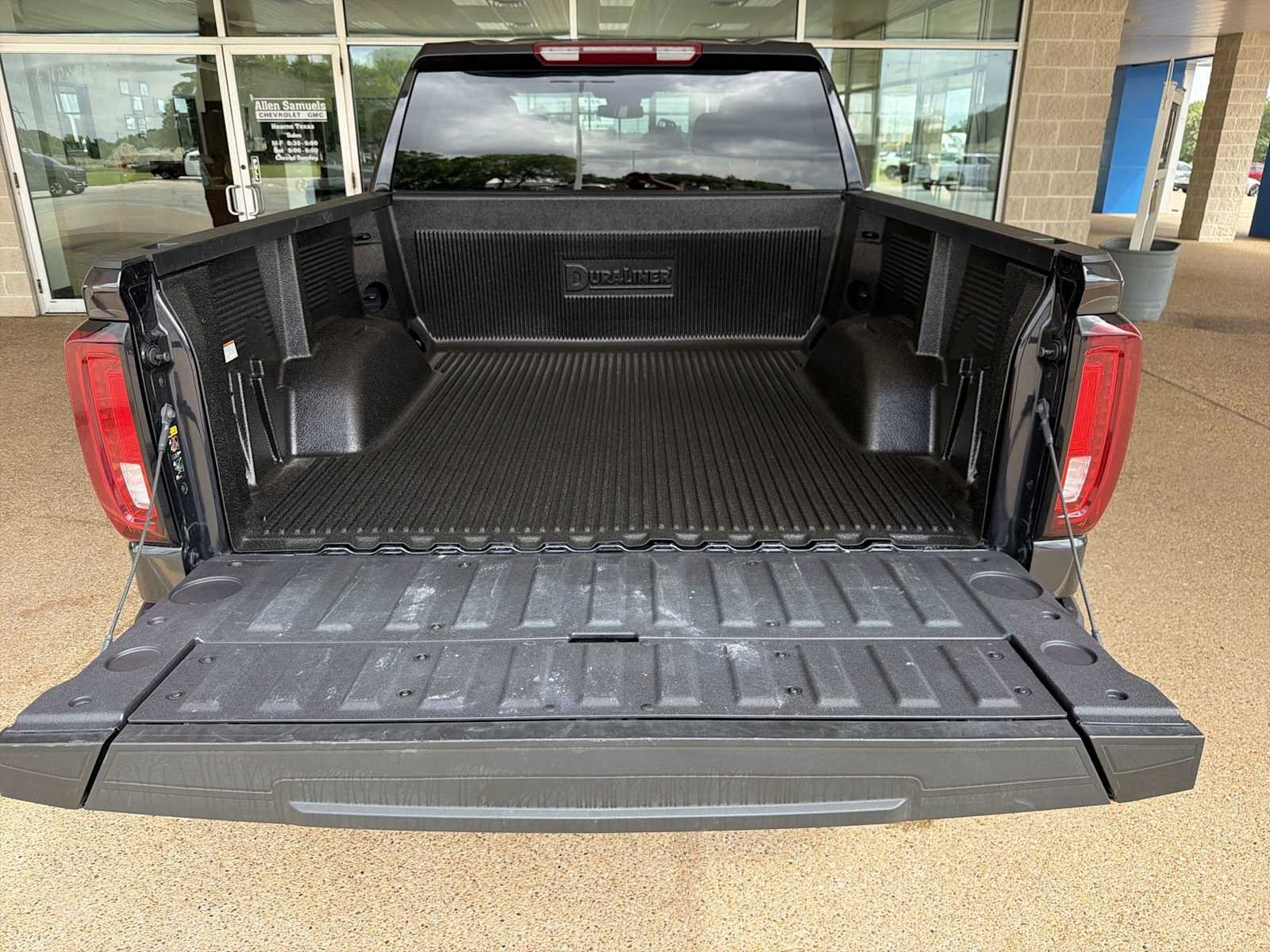 Used 2026 Titanium Rush Metallic GMC SLT image 26