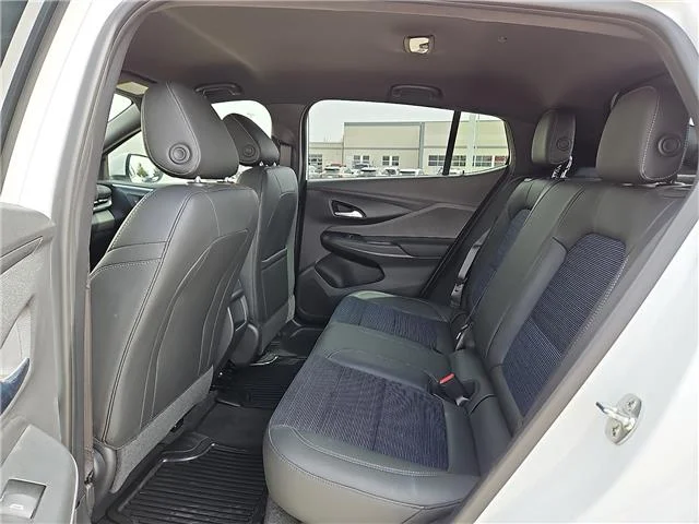 Used 2025 White Buick Preferred Front-Wheel Drive image 8