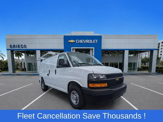 2025 Chevrolet Express Cargo WT