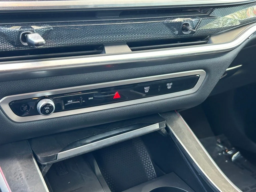 Certified Used 2026 White BMW sDrive40i image 21