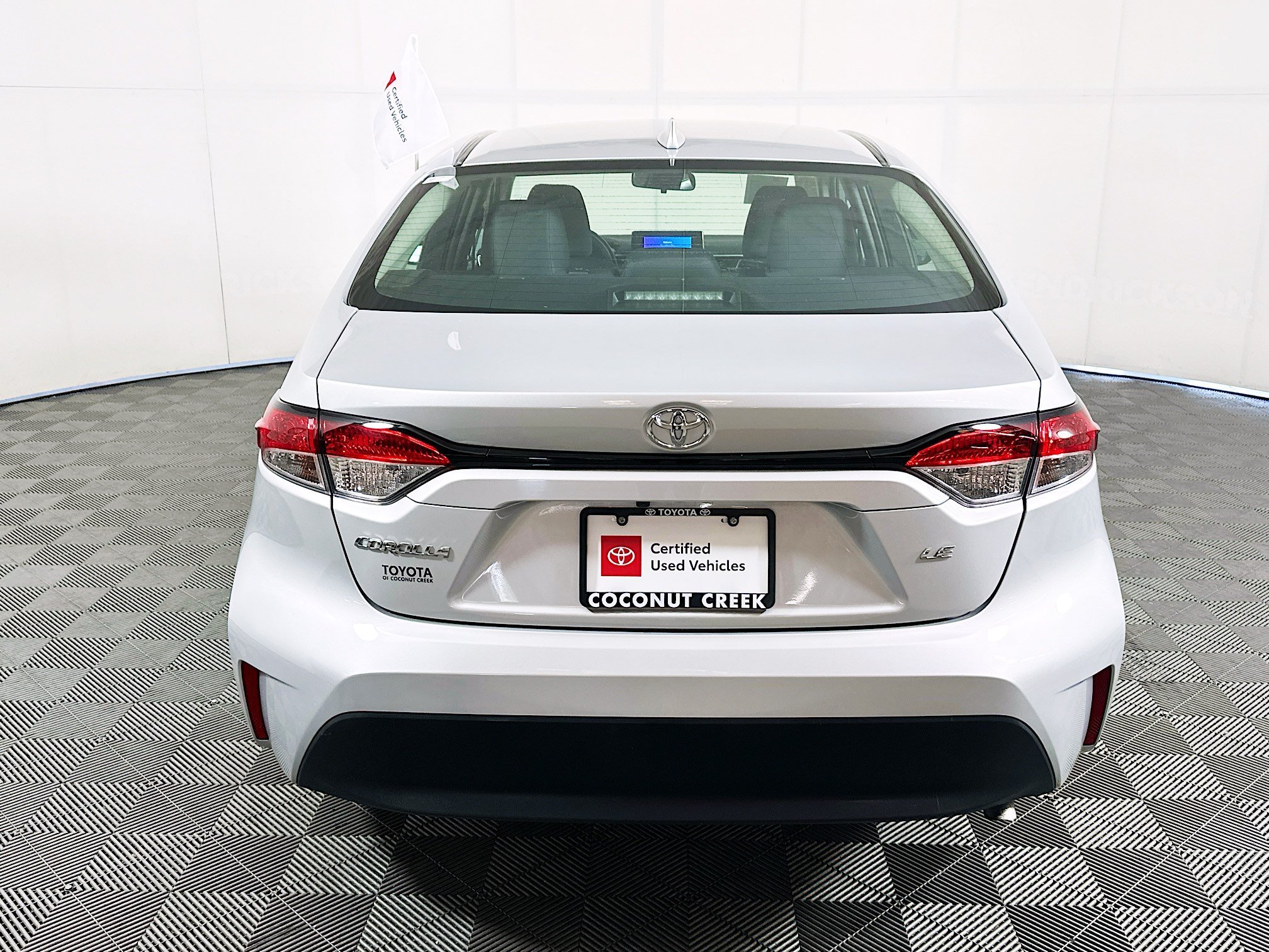 Certified Used 2024 Classic Silver Metallic Toyota LE image 4