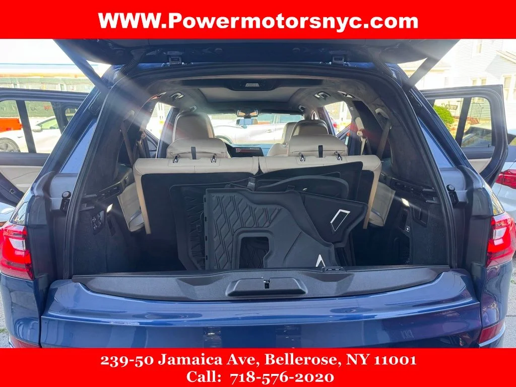 Used 2021 Blue BMW xDrive40i image 29